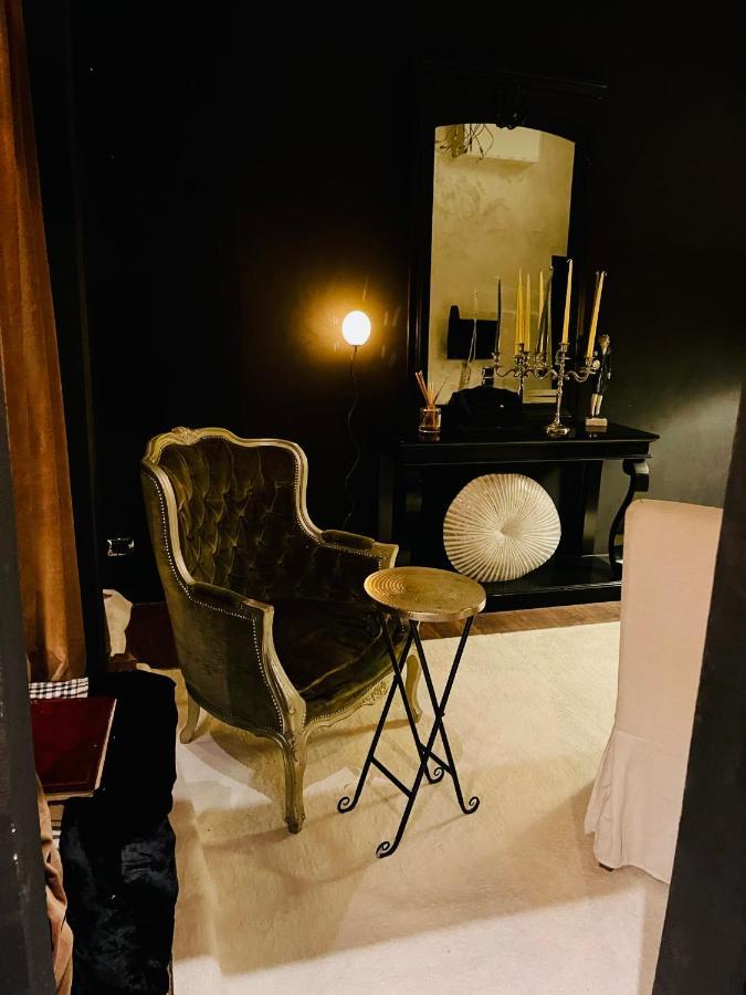 Les Chambres De Amelie B&B โบโลญญา ภายนอก รูปภาพ