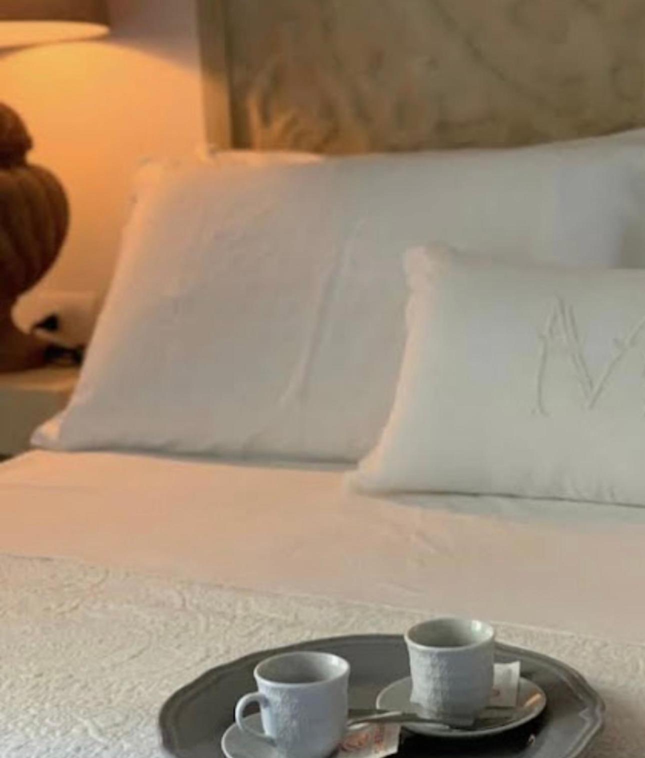 Les Chambres De Amelie B&B โบโลญญา ภายนอก รูปภาพ