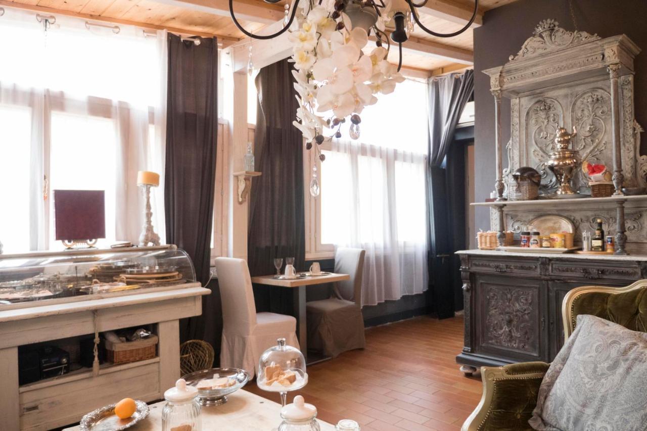 Les Chambres De Amelie B&B โบโลญญา ภายนอก รูปภาพ